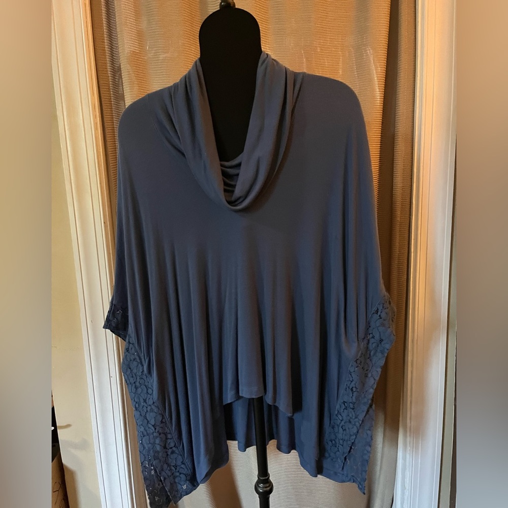 Victoria’s Secret dolman top, size Small/Petite
